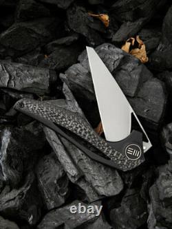 We Knife Eterna Folding Knife 3.25 M390 Steel Blade Black Titanium/Carbon Fiber