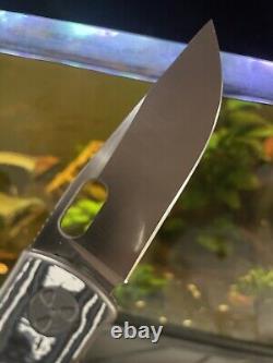 Couteau MTNT Mach 3 Hand Satin M390 Titane Fibre de Carbone Blanc WingmanEDC