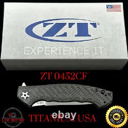 Couteau pliant Zero Tolerance ZT 0452CF avec manche en fibre de carbone/titane de grande taille, conçu par Sinkevich, fabriqué aux États-Unis.