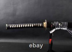 Épée Katana japonaise de samouraï pliée 11 fois en acier au carbone noir et blanc avec cordon.