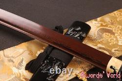 Lame rouge sang d'épée japonaise katana en acier au carbone plié réellement tranchant coupant le bambou.