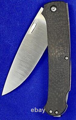 Un couteau de chasse pliant pour hommes A G Russell en fibre de carbone, modèle AGLB-C172CF 9Cr13CoMoV